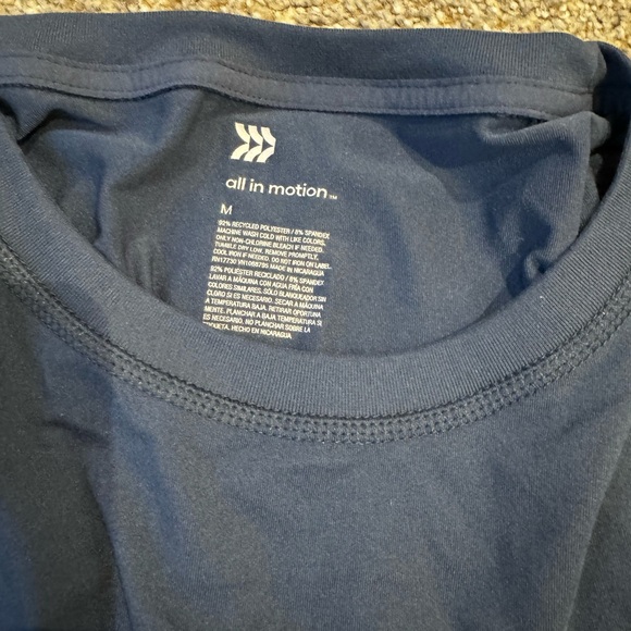Target motion workout tee.  Size medium. EUC. Worn once. - Picture 2 of 2